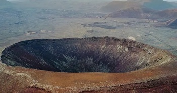 Phát hiện hố va chạm thiên thạch lâu đời nhất Trái Đất Phát hiện hố va chạm thiên thạch lâu đời nhất Trái Đất