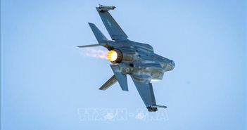 Canada có thể xem xét lại hợp đồng mua tiêm kích F-35 của Mỹ giữa căng thẳng thương mại Canada có thể xem xét lại hợp đồng mua tiêm kích F-35 của Mỹ giữa căng thẳng thương mại