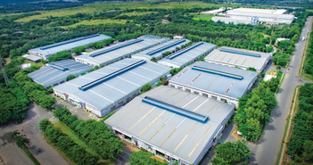Bà Nguyễn Thị Lam Hồng lần thứ 2 bị xử phạt liên quan đến giao dịch cổ phiếu PHR. Bà Nguyễn Thị Lam Hồng lần thứ 2 bị xử phạt liên quan đến giao dịch cổ phiếu PHR.