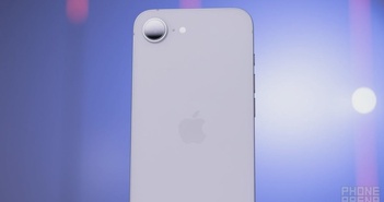 Apple vượt Samsung trên thị trường smartphone nhờ chiếc iPhone bị chê bai Apple vượt Samsung trên thị trường smartphone nhờ chiếc iPhone bị chê bai