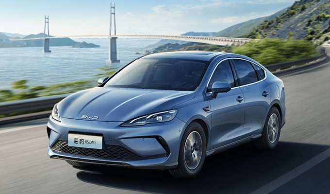 BYD ưu tiên hybrid thay vì xe điện