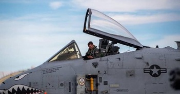 Tương lai nào cho "xe tăng bay" A-10 Thunderbolt II Tương lai nào cho "xe tăng bay" A-10 Thunderbolt II