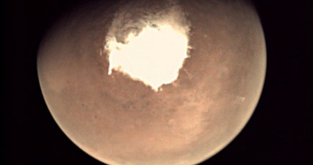 Phát hiện dưới lớp băng sao Hỏa có nhiều ao nước mặn bị vùi lấp Phát hiện dưới lớp băng sao Hỏa có nhiều ao nước mặn bị vùi lấp