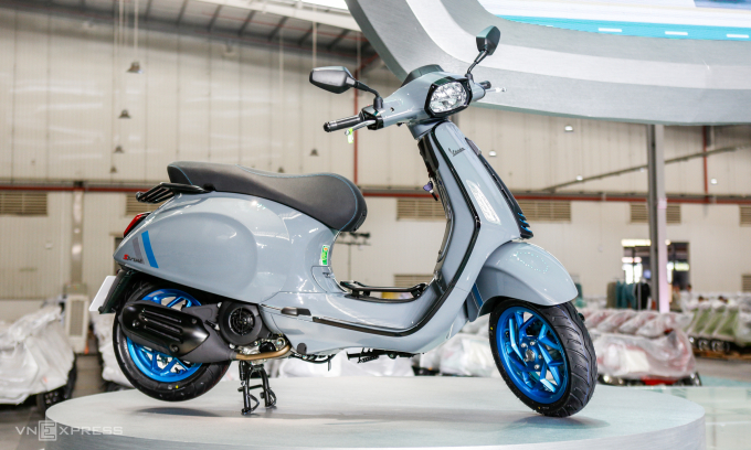Vespa Primavera và Sprint mới ra mắt, giá 84-104 triệu đồng