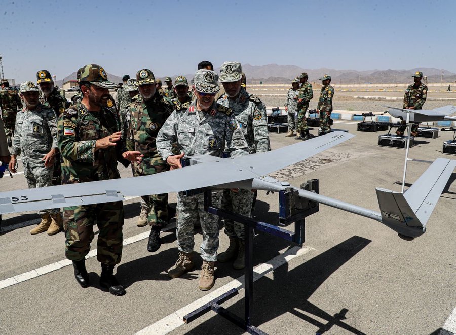 Iran ra mắt 3 mẫu UAV nội địa mới