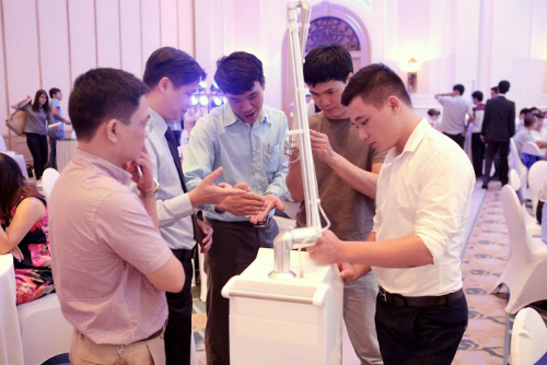 Vết thương hở mau lành nhờ chiếu tia lạnh Plasma