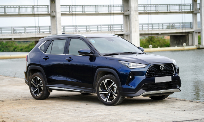 Toyota giảm giá xe hàng chục triệu đồng tháng 6