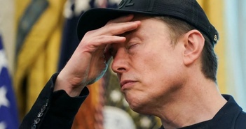 Tesla mất 152 tỷ USD vốn hóa sau cuộc khẩu chiến giữa Musk và Trump Tesla mất 152 tỷ USD vốn hóa sau cuộc khẩu chiến giữa Musk và Trump