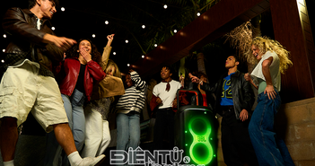 Loa tiệc siêu pin JBL PartyBox 520 chính thức ra mắt Loa tiệc siêu pin JBL PartyBox 520 chính thức ra mắt