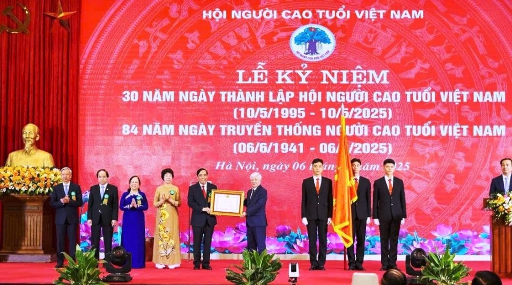 Hội Người cao tuổi Việt Nam kỷ niệm 30 năm thành lập, đón nhận Huân chương Lao động hạng Nhất