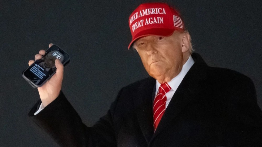 Trump Mobile 'chào sân' với dịch vụ di động giá rẻ kèm smartphone riêng