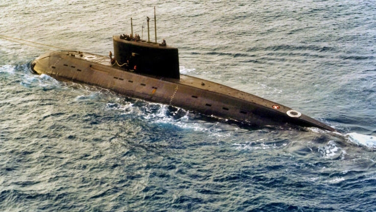 Tàu ngầm Iran: Lá bài tẩy khuấy động thế trận hải quân vùng Vịnh