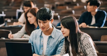 Dùng ChatGPT có thể khiến bộ não “ngốc nghếch hơn” Dùng ChatGPT có thể khiến bộ não “ngốc nghếch hơn”