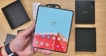 Apple chuẩn bị mẫu iPhone “đánh thẳng” vào siêu phẩm của Samsung Apple chuẩn bị mẫu iPhone “đánh thẳng” vào siêu phẩm của Samsung