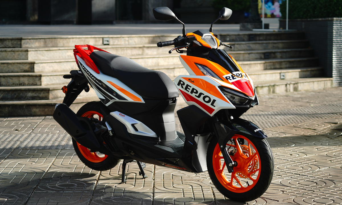 Honda Vario 160 Repsol có giá hơn 80 triệu đồng