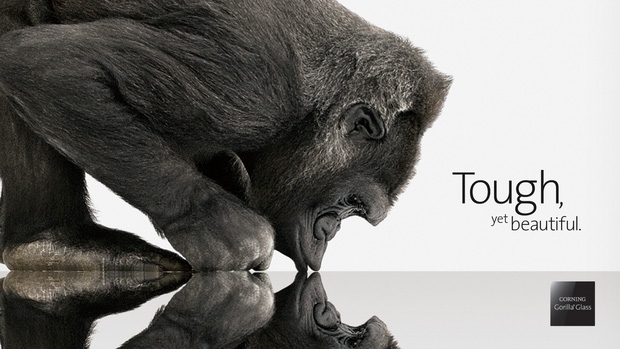 Kính cường lực Gorilla Glass thách thức "sống sót" với độ cao 2 mét