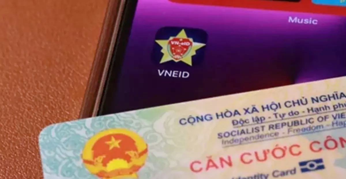 Khoe ảnh VNeID sau khi cập nhật địa chỉ mới lên mạng xã hội tiềm ẩn nhiều rủi ro