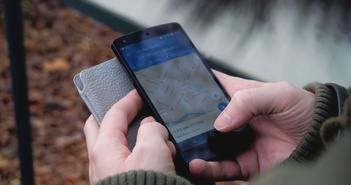 Người dùng hồ hởi khám phá tính năng “ngược về quá khứ” trên Google Maps Người dùng hồ hởi khám phá tính năng “ngược về quá khứ” trên Google Maps