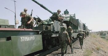 Nga triển khai "pháo đài bánh sắt" tăng cường hỗ trợ hậu cần tại Donbass Nga triển khai "pháo đài bánh sắt" tăng cường hỗ trợ hậu cần tại Donbass