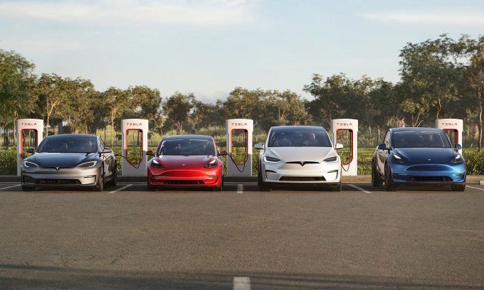 Xe điện Tesla cũ giảm giá sâu, đi ngược thị trường