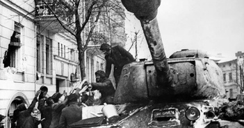 Những dòng xe tăng huyền thoại của Hồng quân trong Chiến tranh Vệ quốc vĩ đại Những dòng xe tăng huyền thoại của Hồng quân trong Chiến tranh Vệ quốc vĩ đại