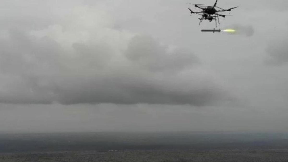 Ấn Độ phóng thử thành công tên lửa dẫn đường chính xác từ UAV