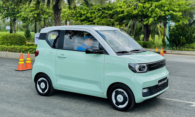 Giá ôtô tại Việt Nam ngày càng giảm