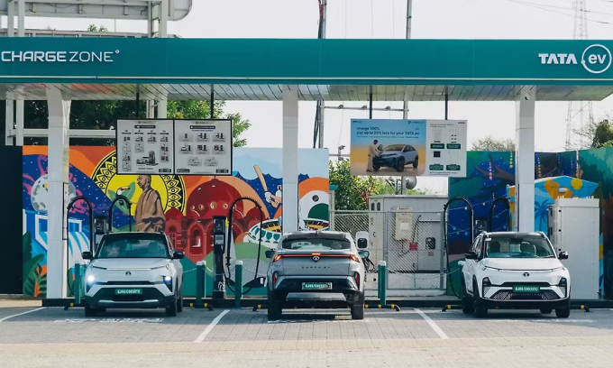 Delhi - từ thủ phủ xe điện thành 'kẻ tụt hậu'