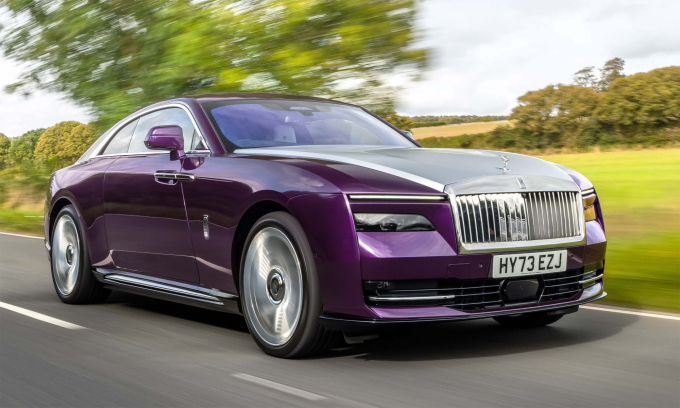 Khách hàng mua xe Rolls-Royce ngày càng trẻ