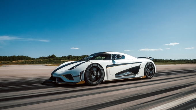 Siêu xe Koenigsegg Regera lập kỷ lục tăng-giảm tốc
