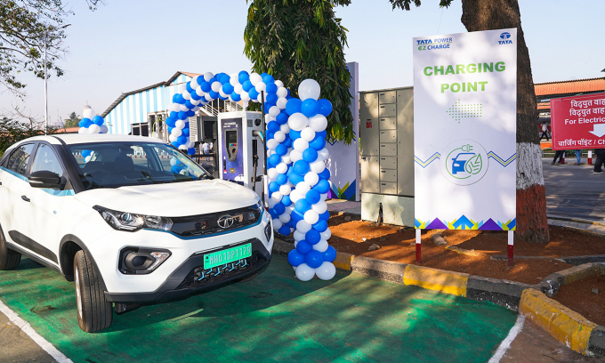Đường cao tốc phục vụ xe điện