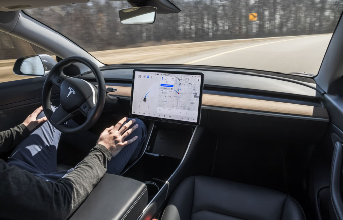 Tesla bị điều tra vì trì hoãn báo cáo tai nạn