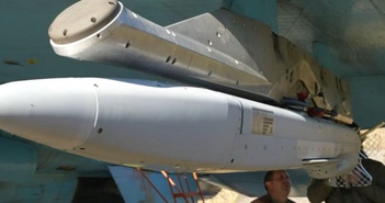 Su-27 Ukraine lần đầu tung mồi nhử MALD phá lưới phòng không Nga Su-27 Ukraine lần đầu tung mồi nhử MALD phá lưới phòng không Nga