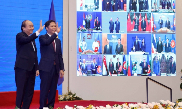 Ký trực tuyến Hiệp định đối tác kinh tế toàn diện khu vực (RCEP) khiến Âu - Mỹ thức tỉnh?