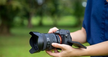 Sony ra mắt ống kính FE 20-70mm F4 G gọn nhẹ góc siêu rộng Sony ra mắt ống kính FE 20-70mm F4 G gọn nhẹ góc siêu rộng