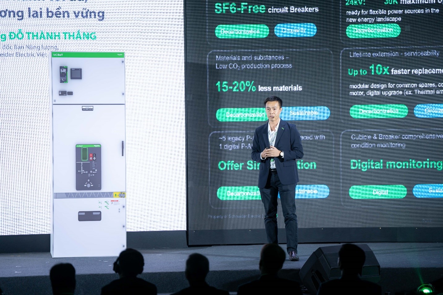 Schneider Electric giới thiệu tủ điện trung áp kỹ thuật số MCSeT Active bền vững, thông minh