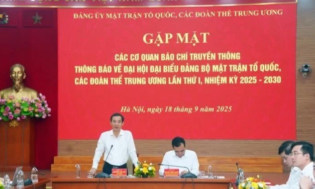 Đại hội đầu tiên của Đảng bộ Mặt trận Tổ quốc, các đoàn thể Trung ương có 350 đại biểu tham dự