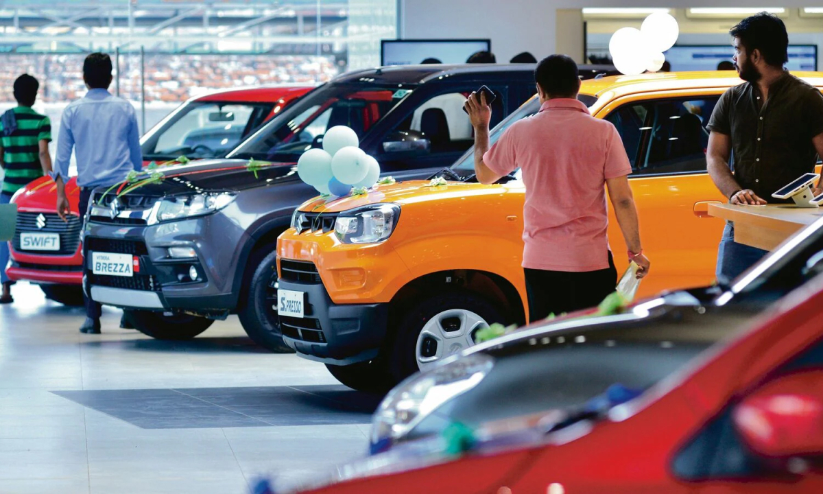 Người dân đổ đi mua xe, doanh số ôtô Ấn Độ đạt kỷ lục