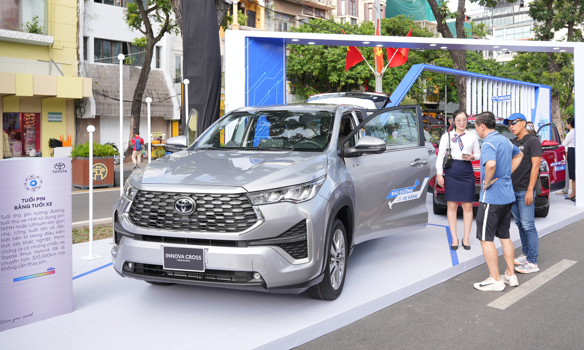 Người Việt ngày càng ưa chuộng ôtô hybrid