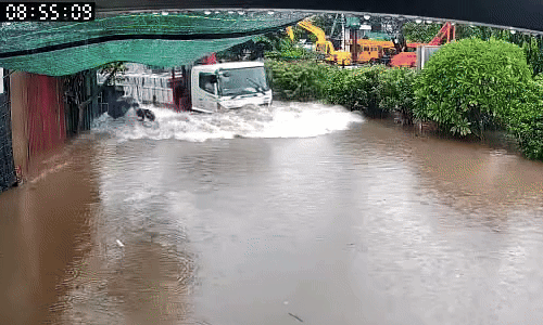 'Cách lái xe không tạo quá nhiều sóng nước mà không chết máy'