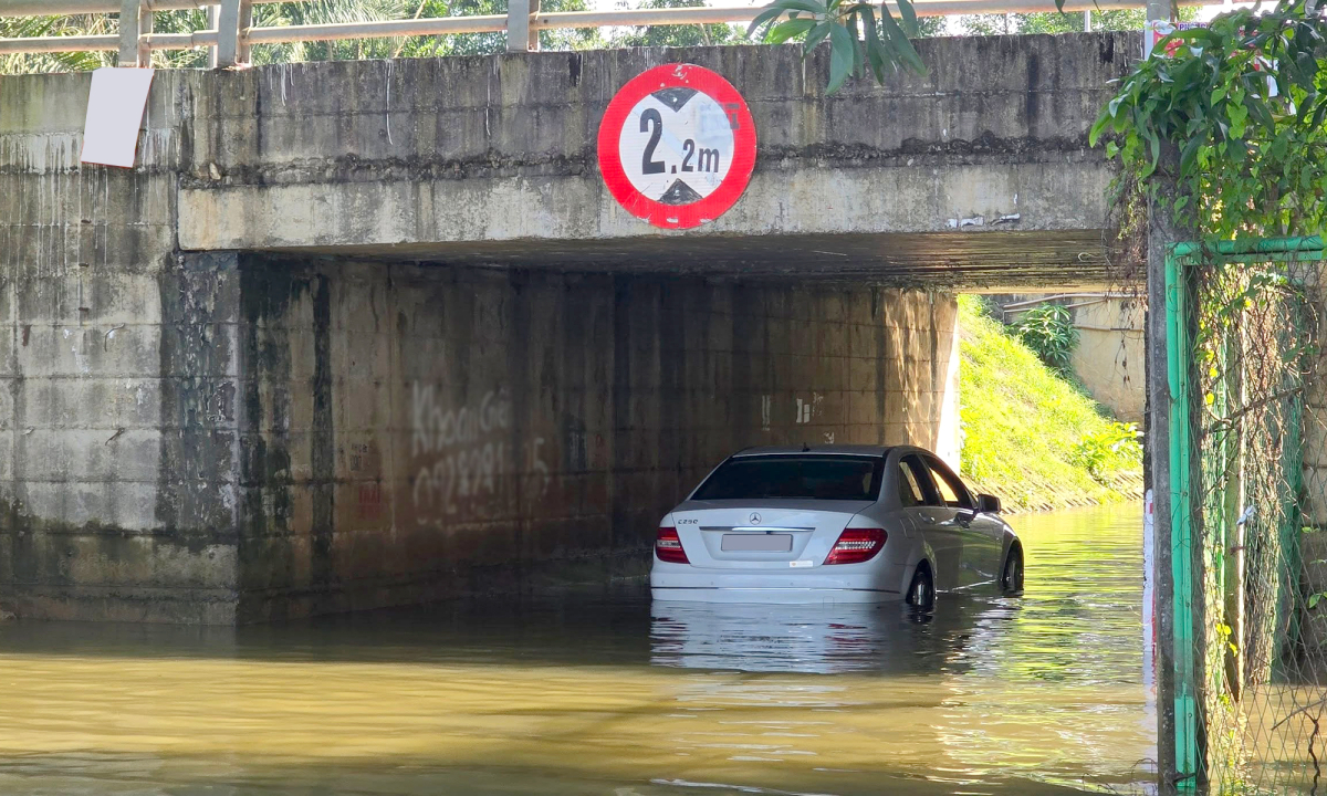 'Chủ quan khiến tôi mất trăm triệu sửa xe thủy kích'