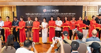 P.H.E. Show 2025 đang diễn ra tại khách sạn Saigon Prince, TP.HCM P.H.E. Show 2025 đang diễn ra tại khách sạn Saigon Prince, TP.HCM