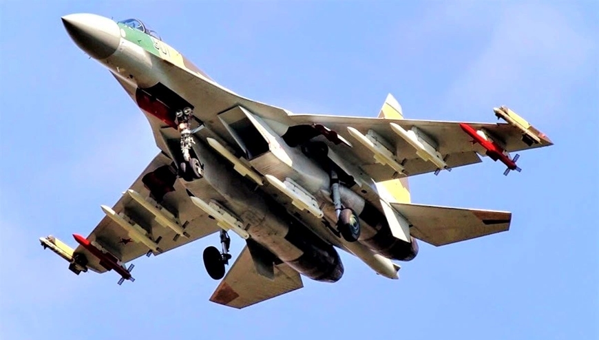 Tại sao máy bay Su-35 là đối thủ đáng gờm đã chứng minh qua thực chiến?