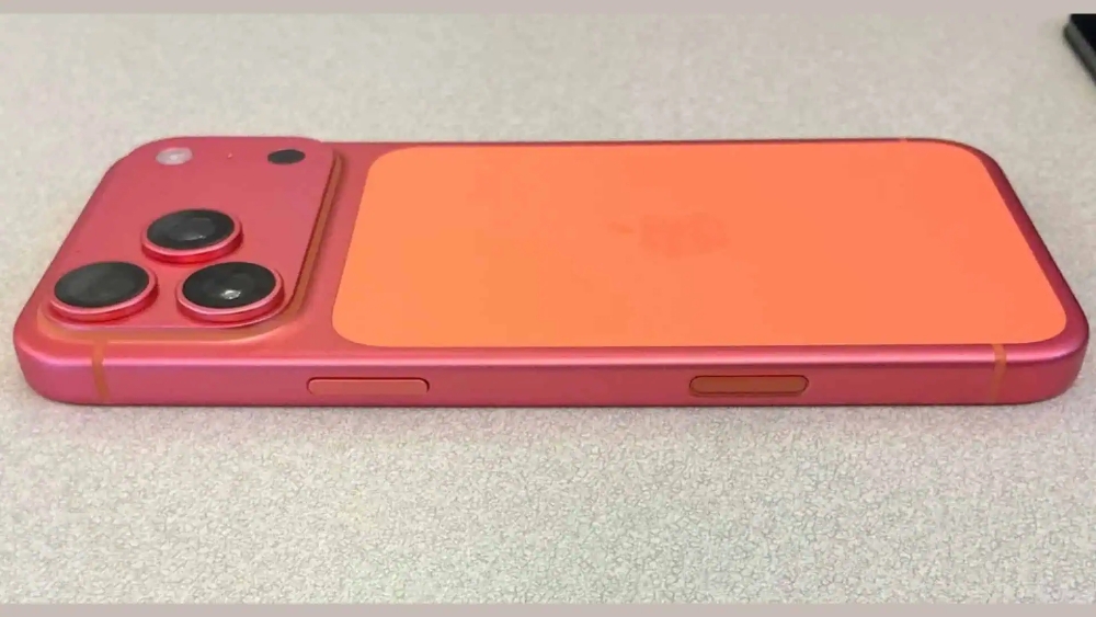 iphone 17 pro max màu cam bỗng nhiên biến thành màu hồng hình ảnh 1 iphone 17 pro max mau cam bong nhien bien thanh mau hong hinh anh 1