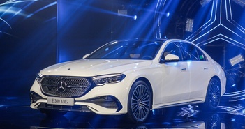 Mercedes E-class thế hệ mới ra mắt, giá cao nhất 3,2 tỷ đồng Mercedes E-class thế hệ mới ra mắt, giá cao nhất 3,2 tỷ đồng