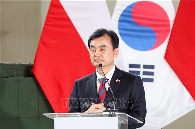 Hàn Quốc tiết lộ thời điểm triển khai tên lửa 'quái vật' Hyunmoo-5