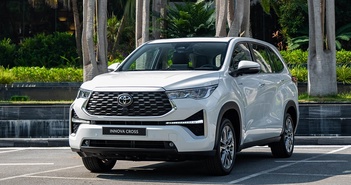 Toyota Innova Cross sắp có thêm bản 'giá mềm' Toyota Innova Cross sắp có thêm bản 'giá mềm'