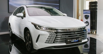 BYD Seal 5 - sedan PHEV đầu tiên ra mắt Việt Nam, giá 696 triệu đồng BYD Seal 5 - sedan PHEV đầu tiên ra mắt Việt Nam, giá 696 triệu đồng