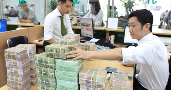 Nên mua và nắm giữ những cổ phiếu ngân hàng nào? Nên mua và nắm giữ những cổ phiếu ngân hàng nào?