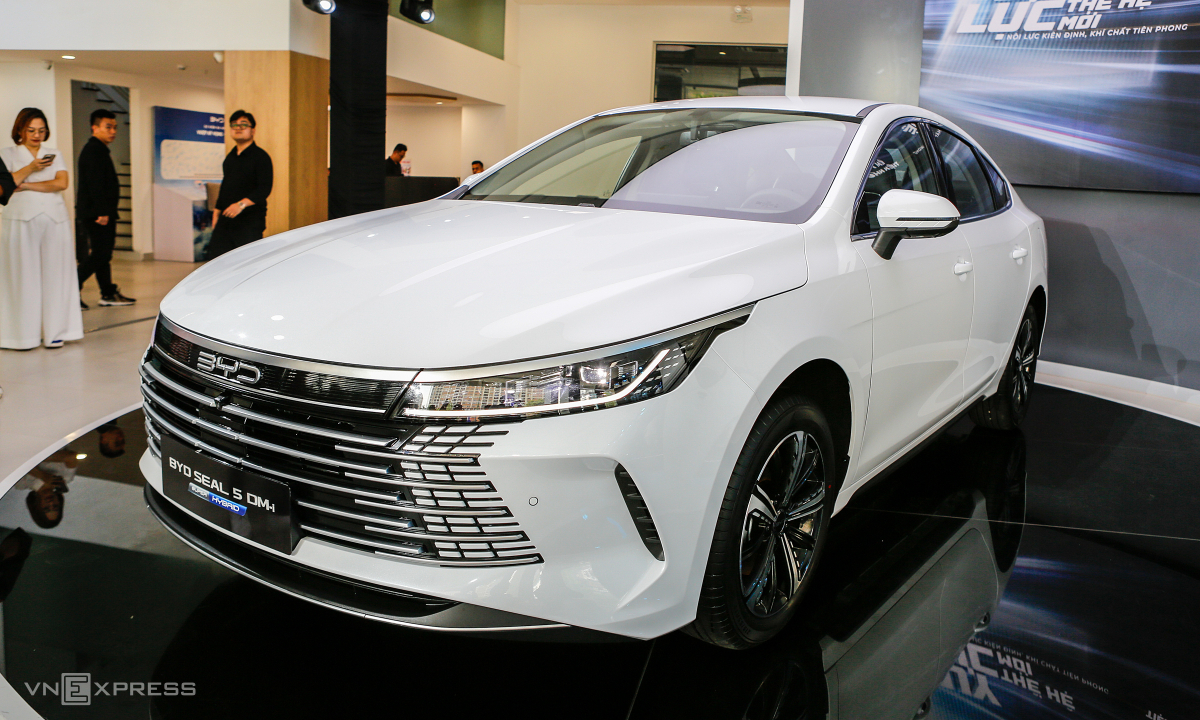 BYD Seal 5 - làn gió mới ở phân khúc nhỏ